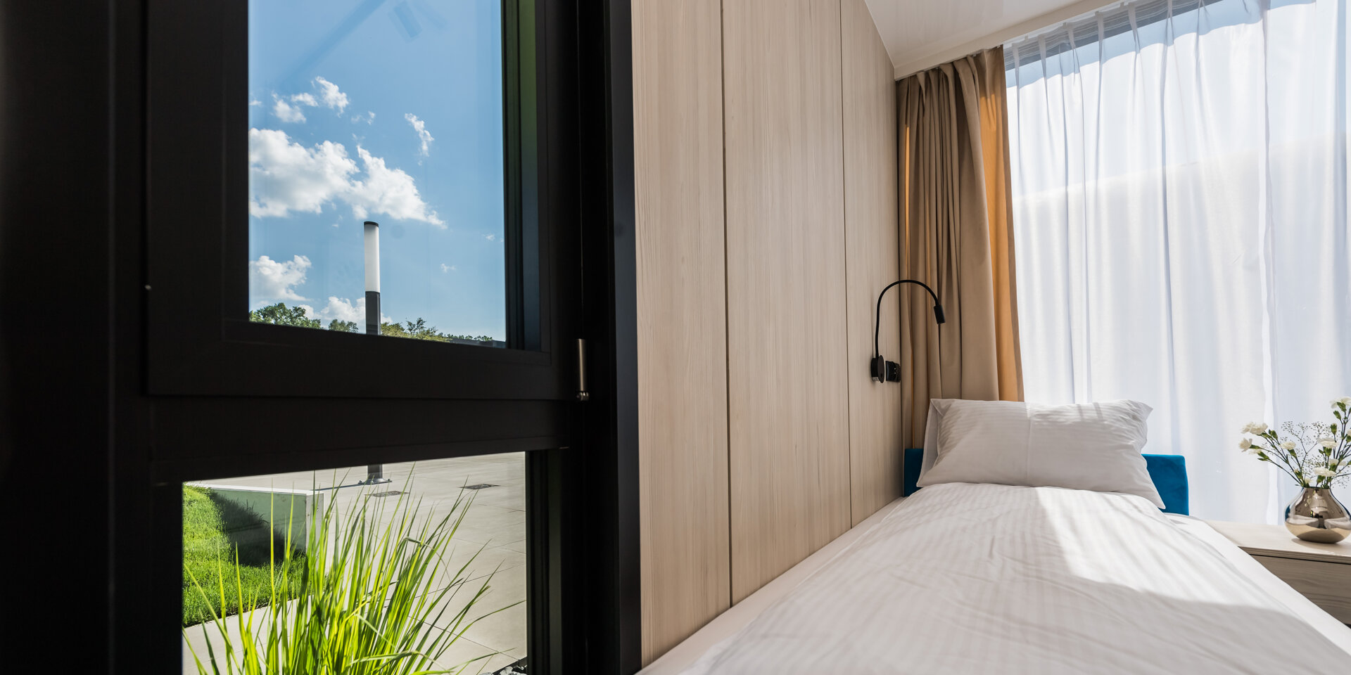 Scandi Box Comfort Accessible | 2+2 Guests